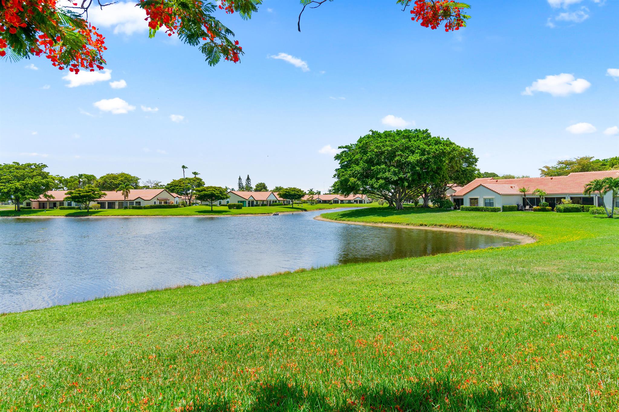 5874 Parkwalk Circle W