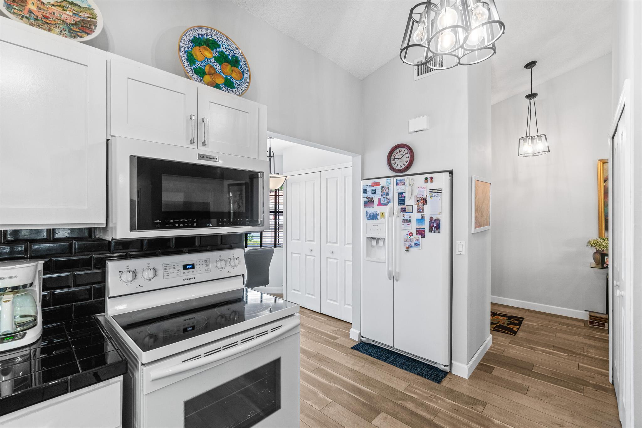 5874 Parkwalk Circle W