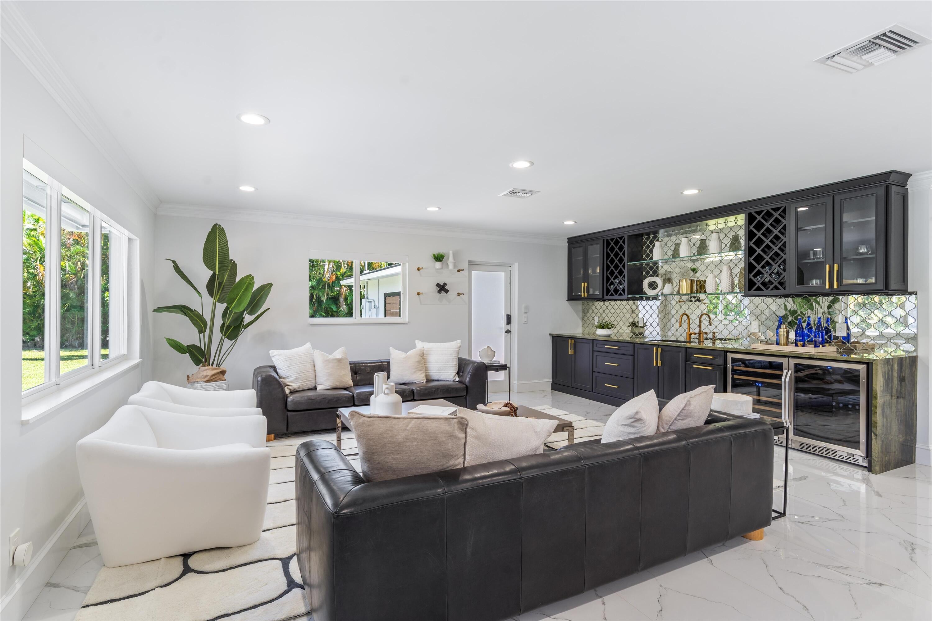 7647 Lawrence Road
