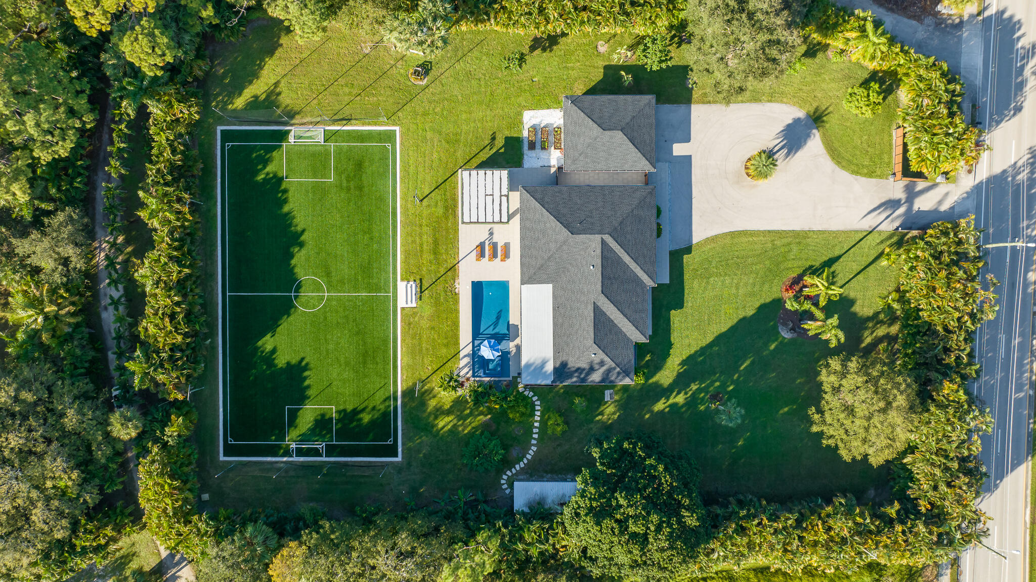 7647 Lawrence Road