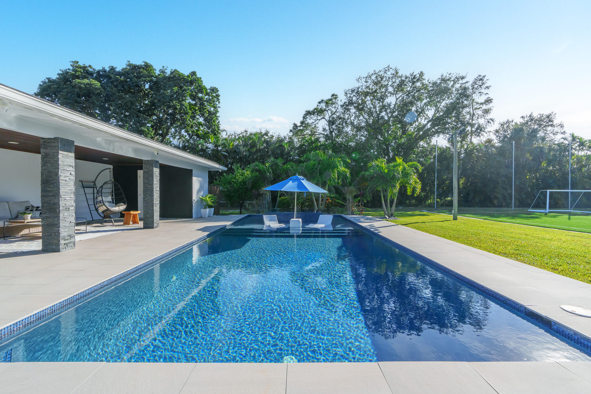 7647 Lawrence Road