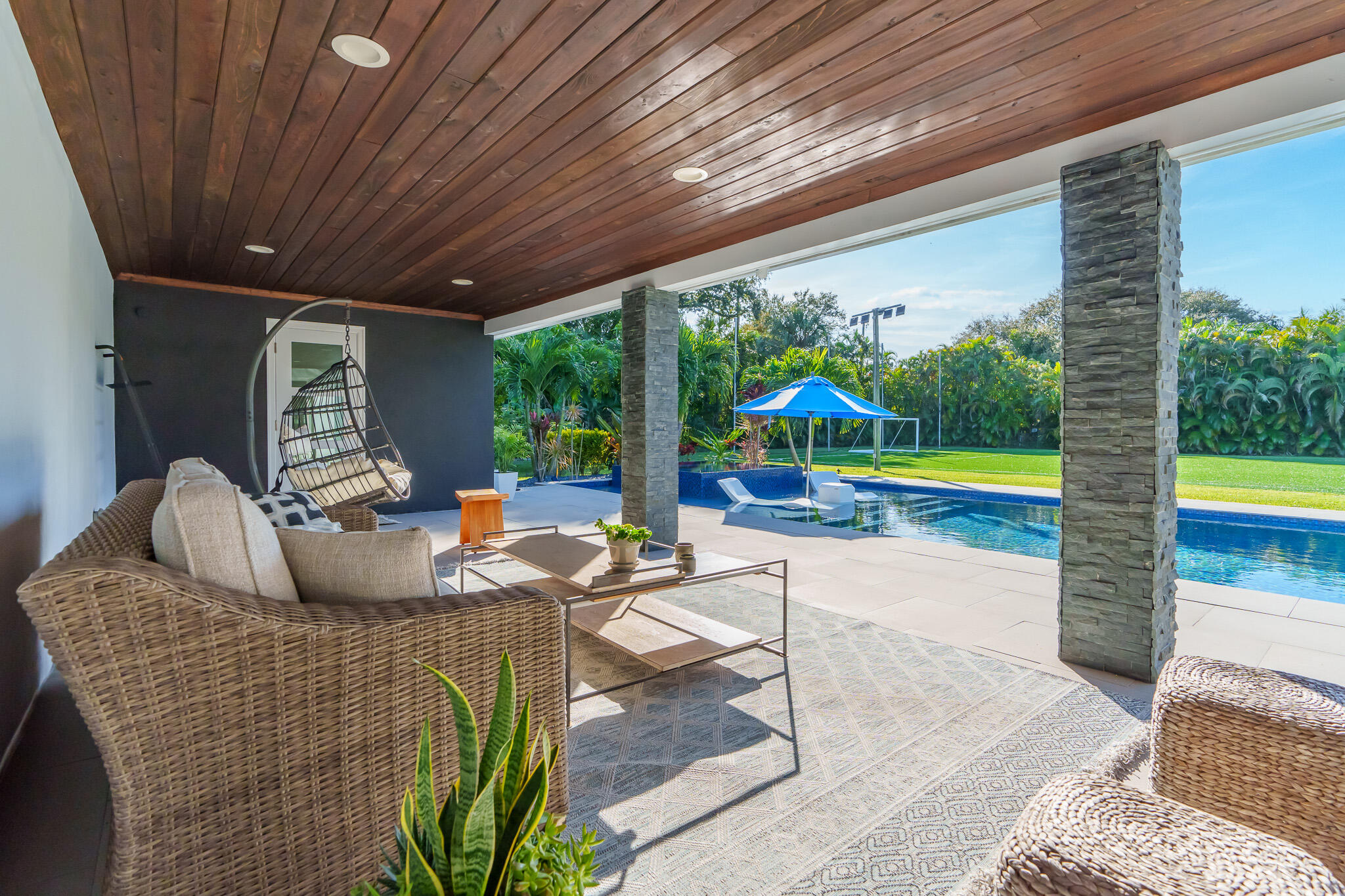 7647 Lawrence Road