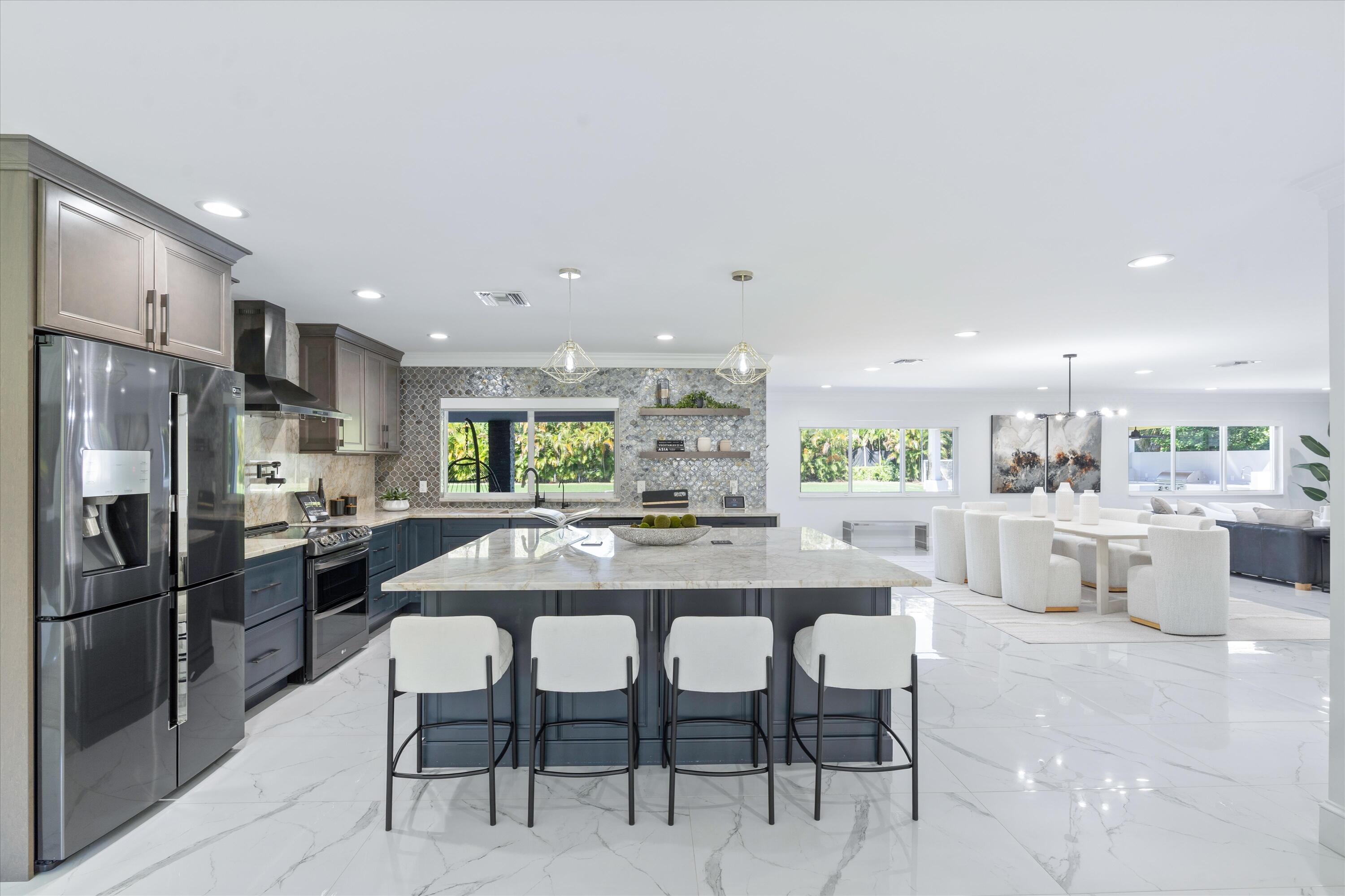 7647 Lawrence Road