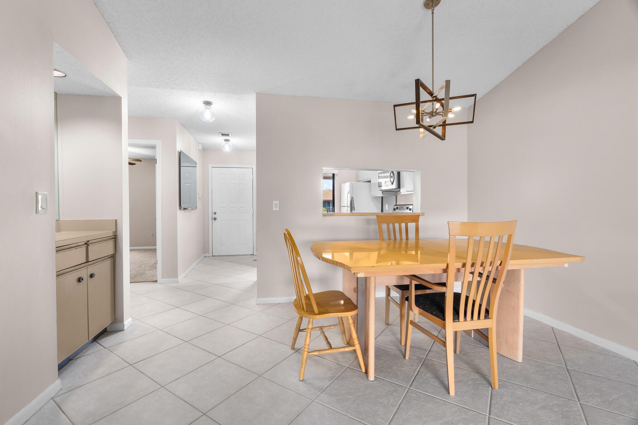 5201 W Club Circle 203