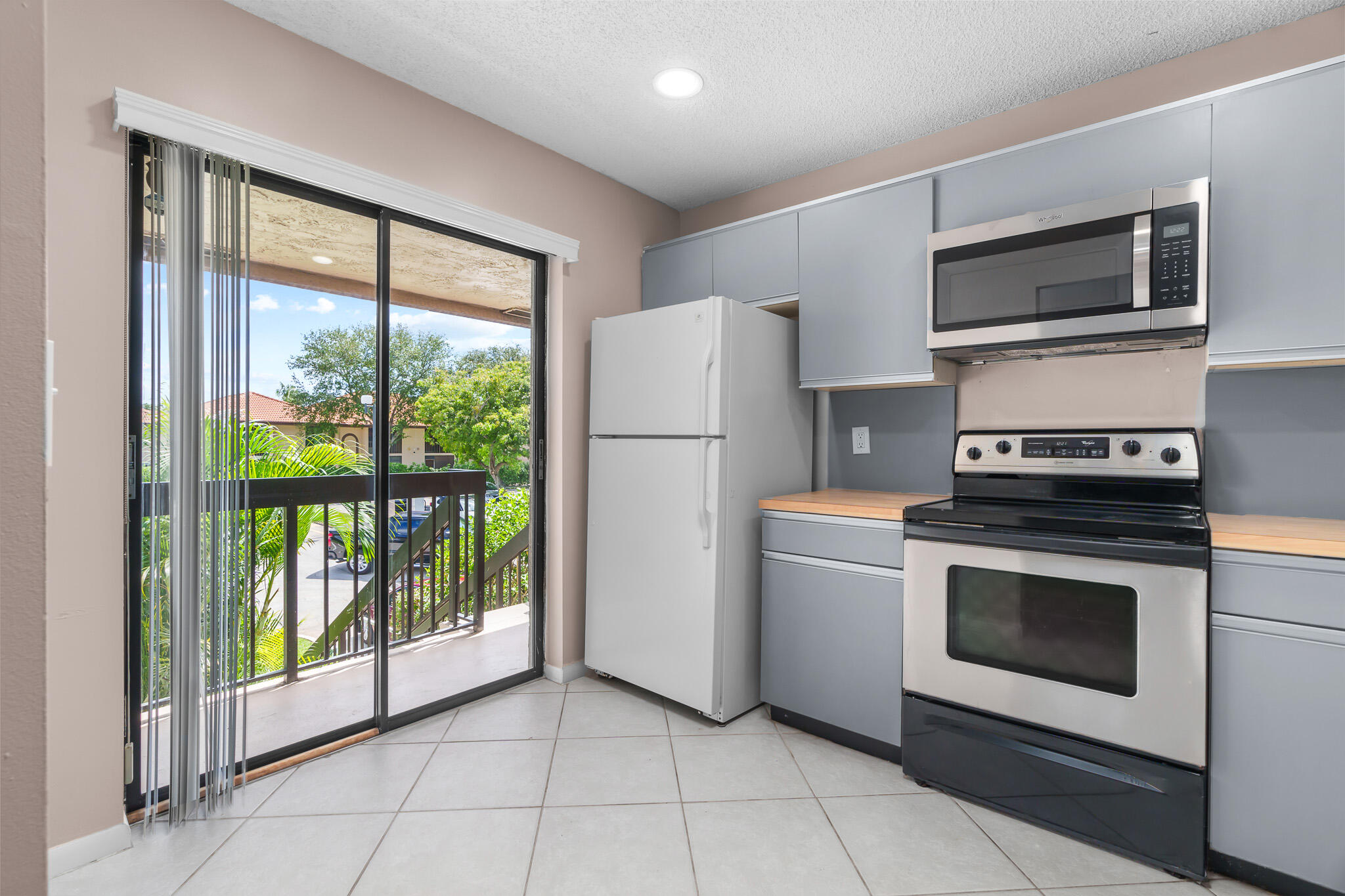 5201 W Club Circle 203