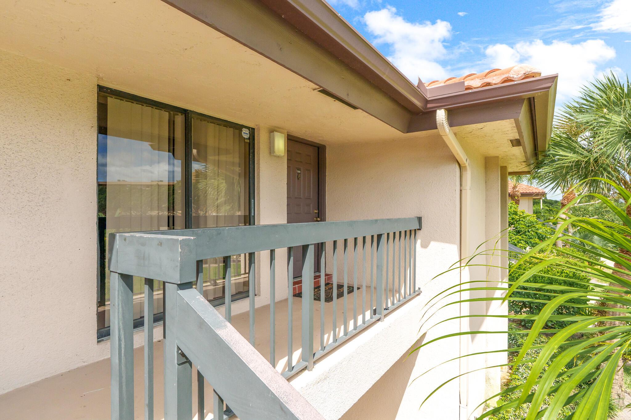 5201 W Club Circle 203