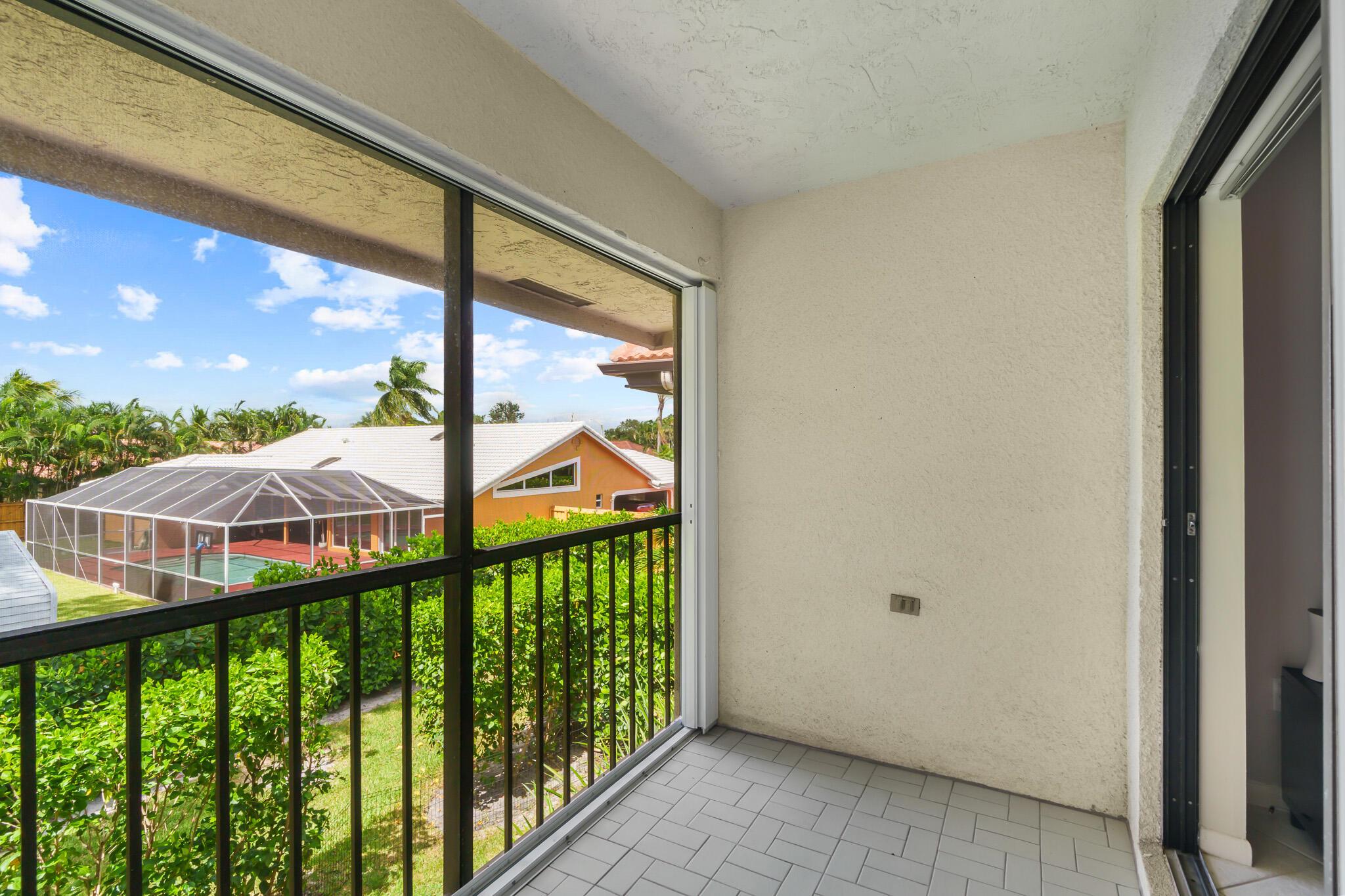 5201 W Club Circle 203