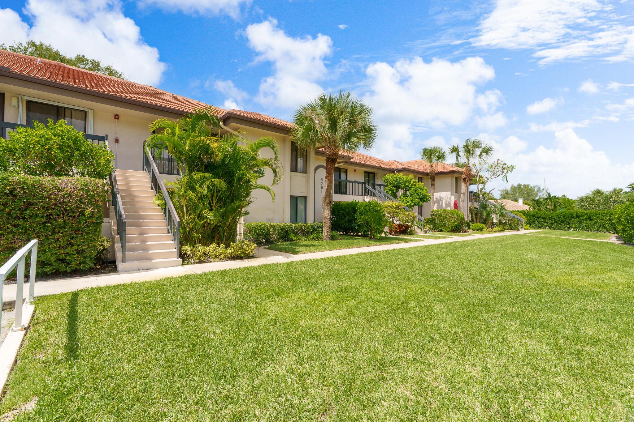 5201 W Club Circle 203