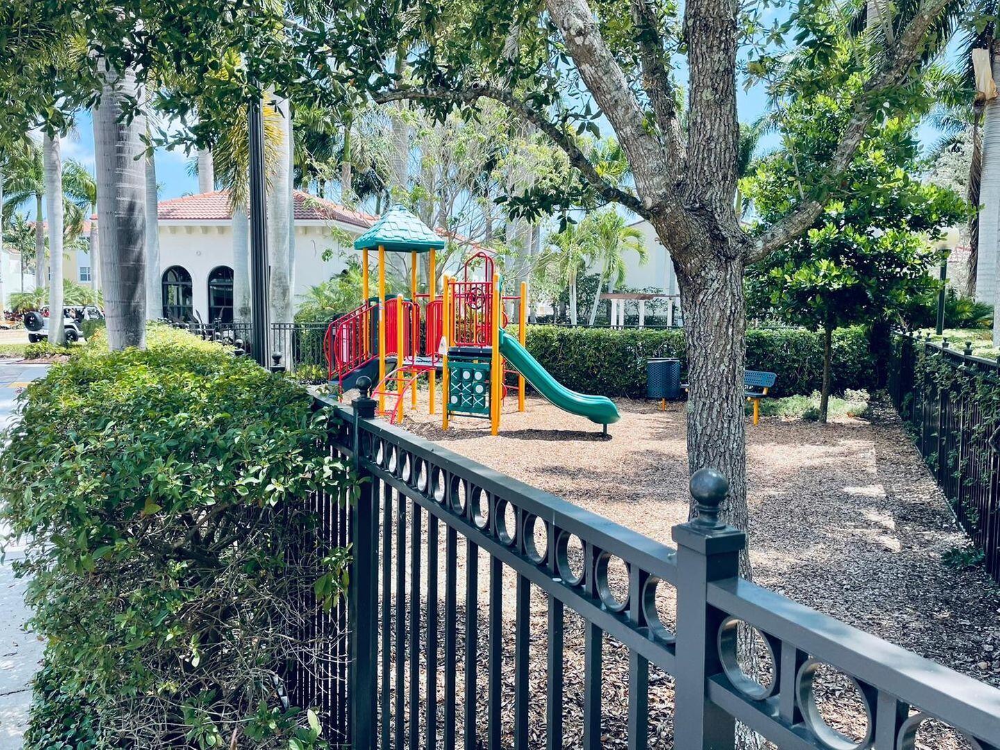 1527 NW 48th Lane