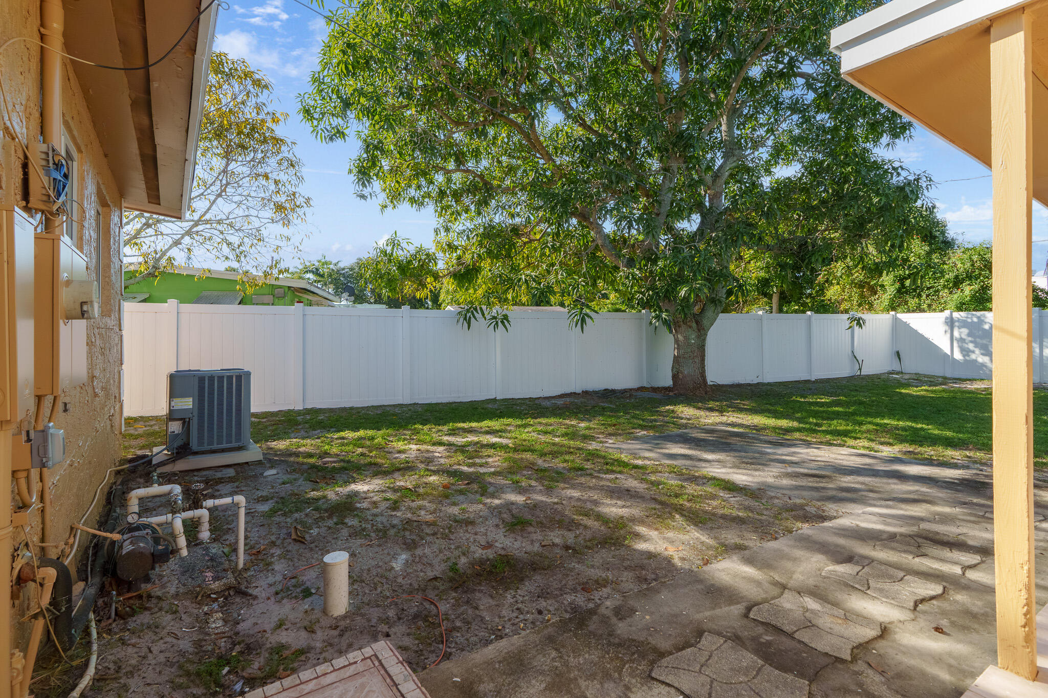 3041 E Palm Drive, Boynton Beach