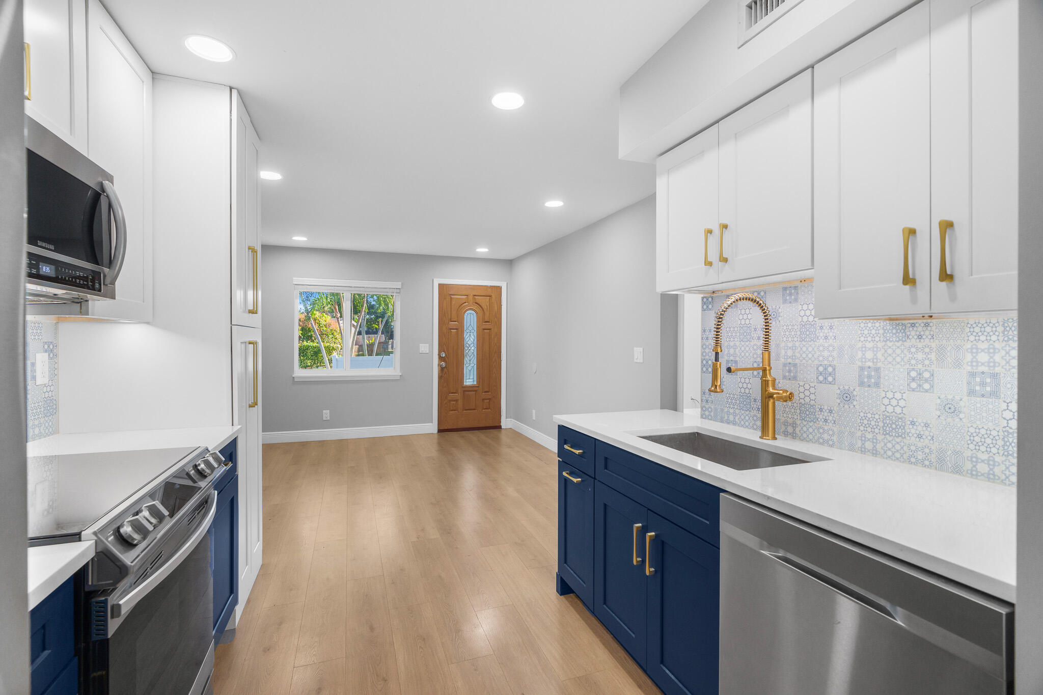 3041 E Palm Drive, Boynton Beach