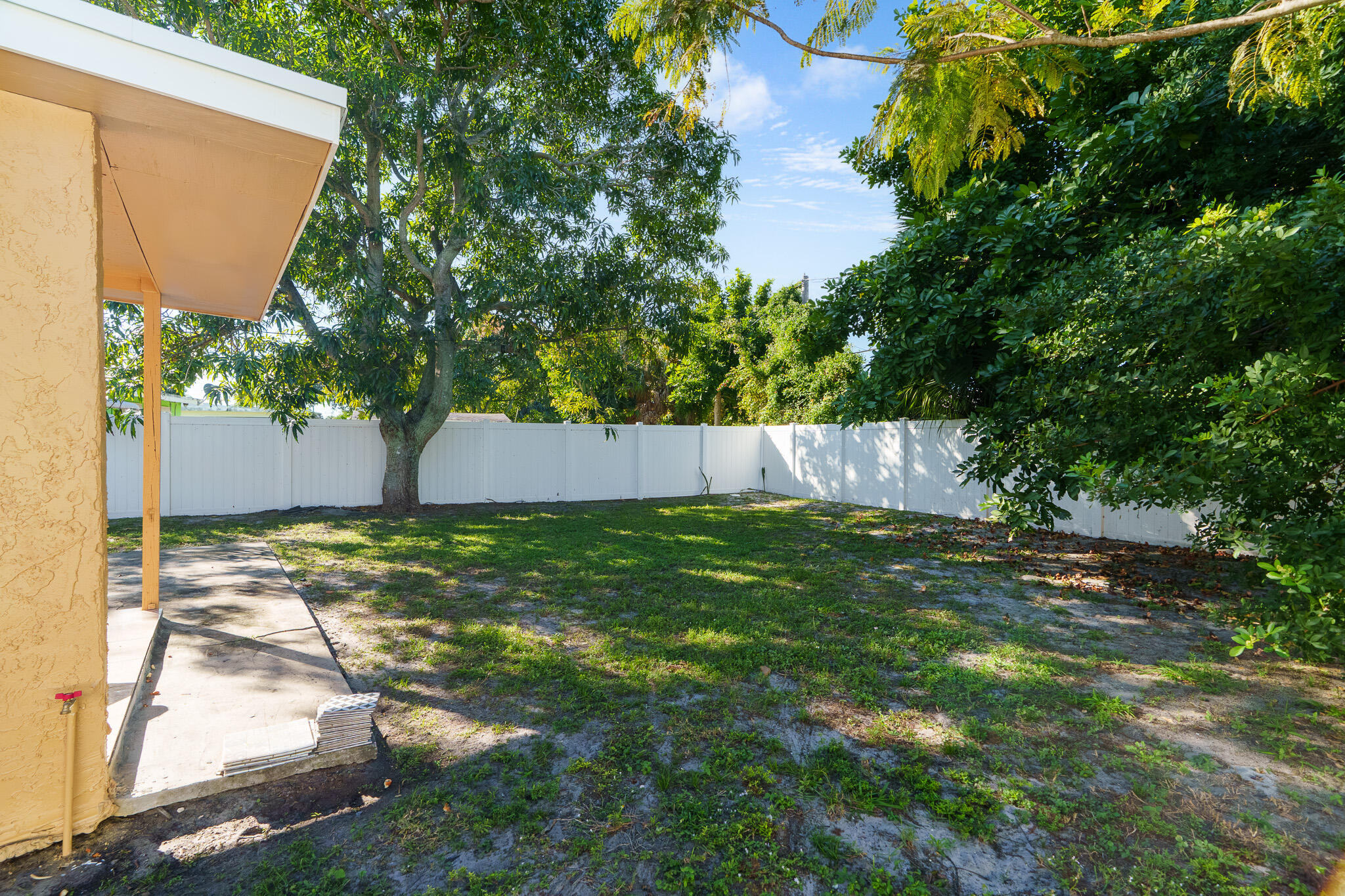 3041 E Palm Drive, Boynton Beach