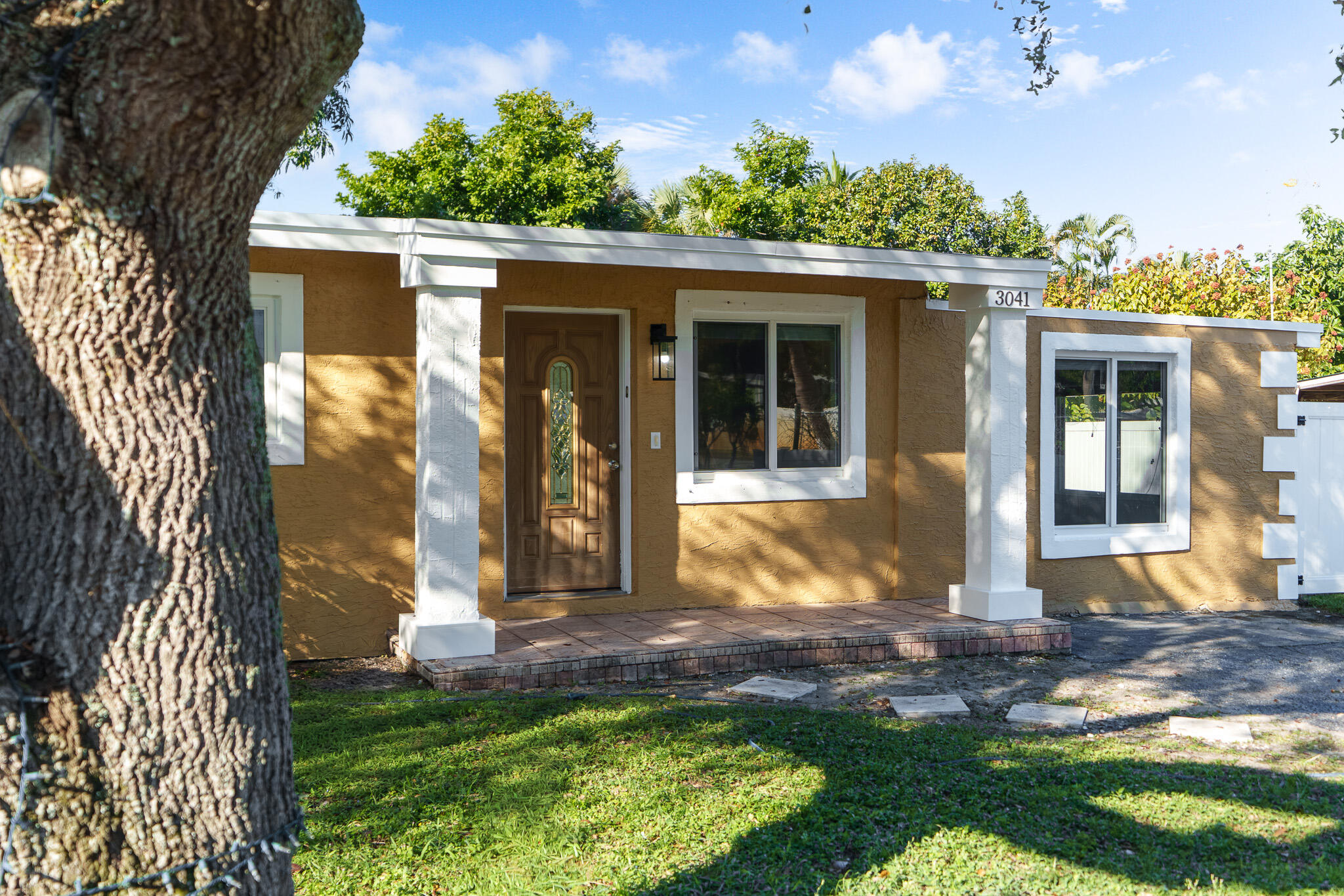 3041 E Palm Drive, Boynton Beach
