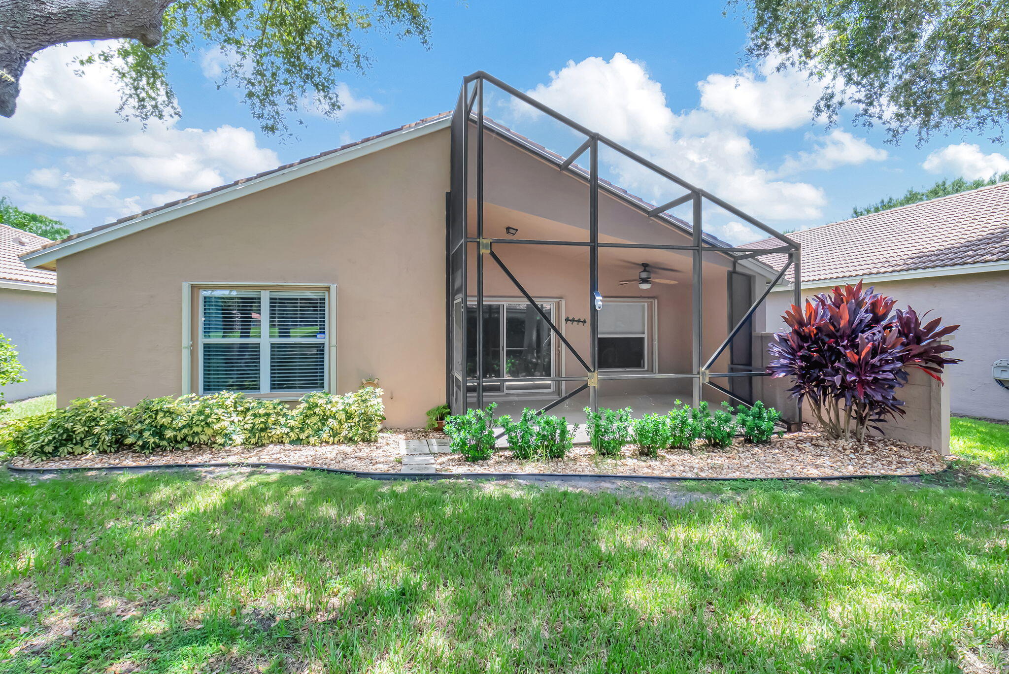 12185 La Vita Way