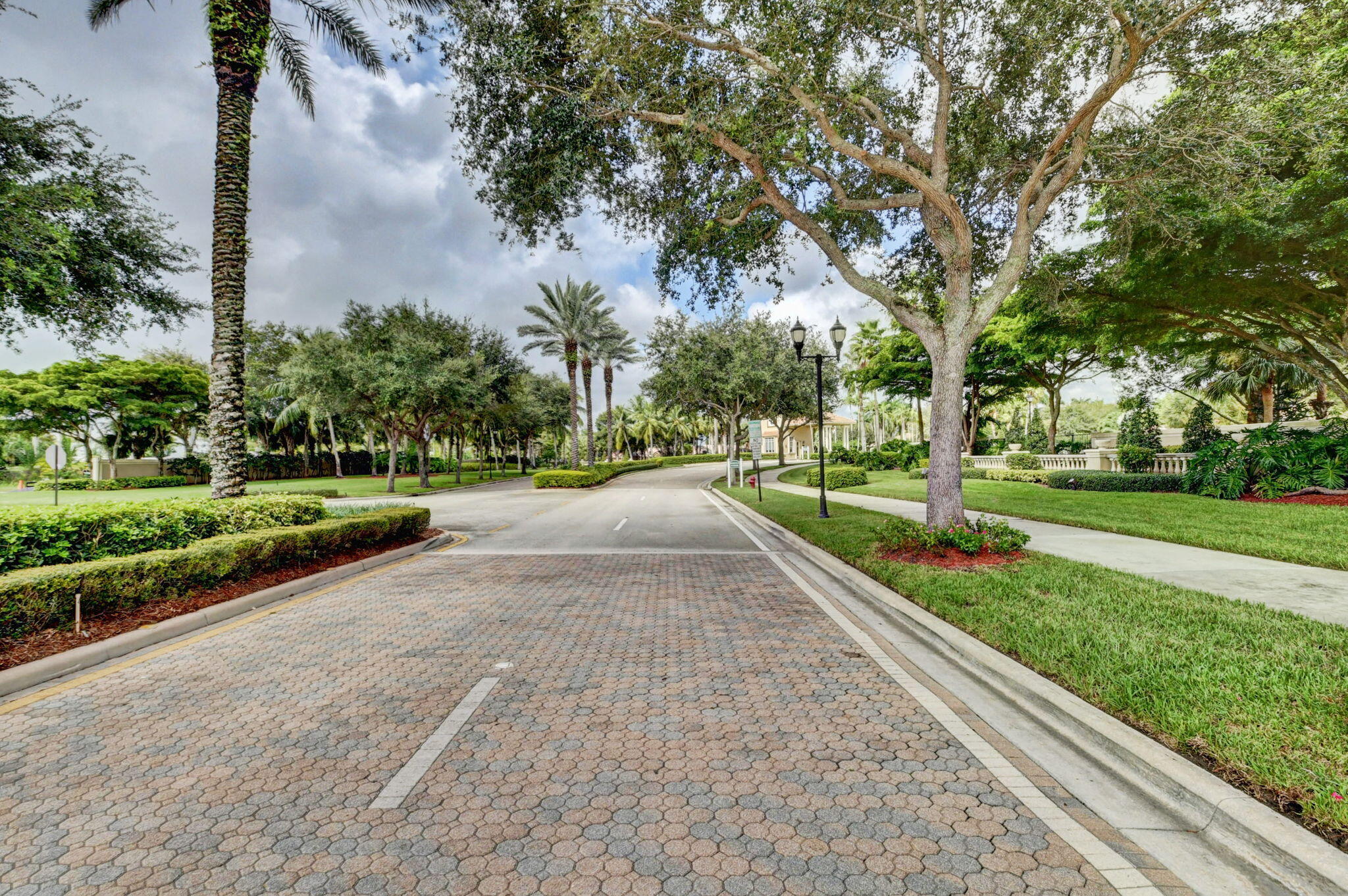 12185 La Vita Way