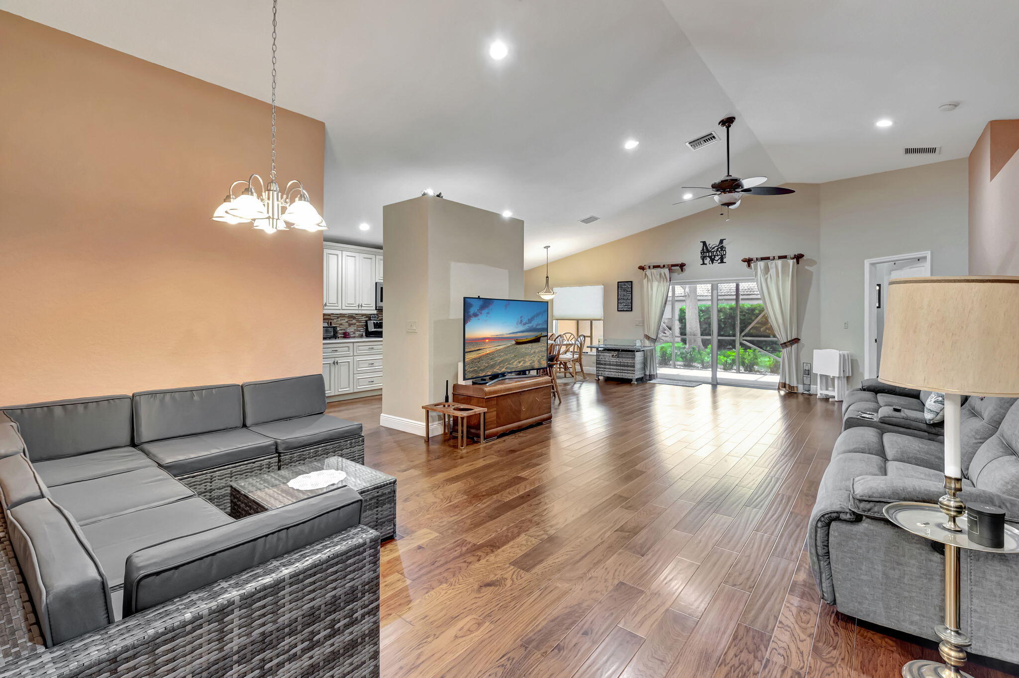 12185 La Vita Way