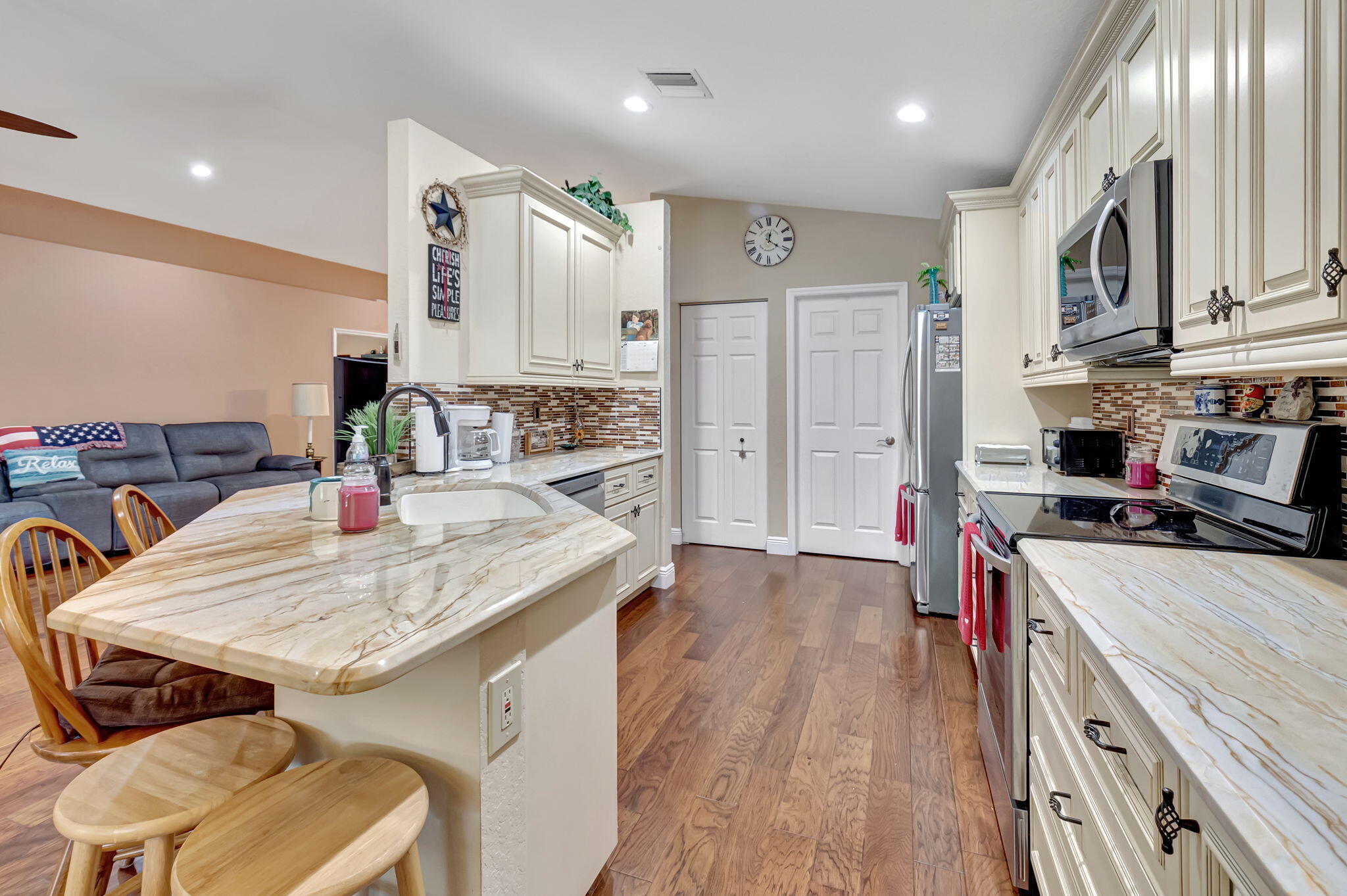 12185 La Vita Way