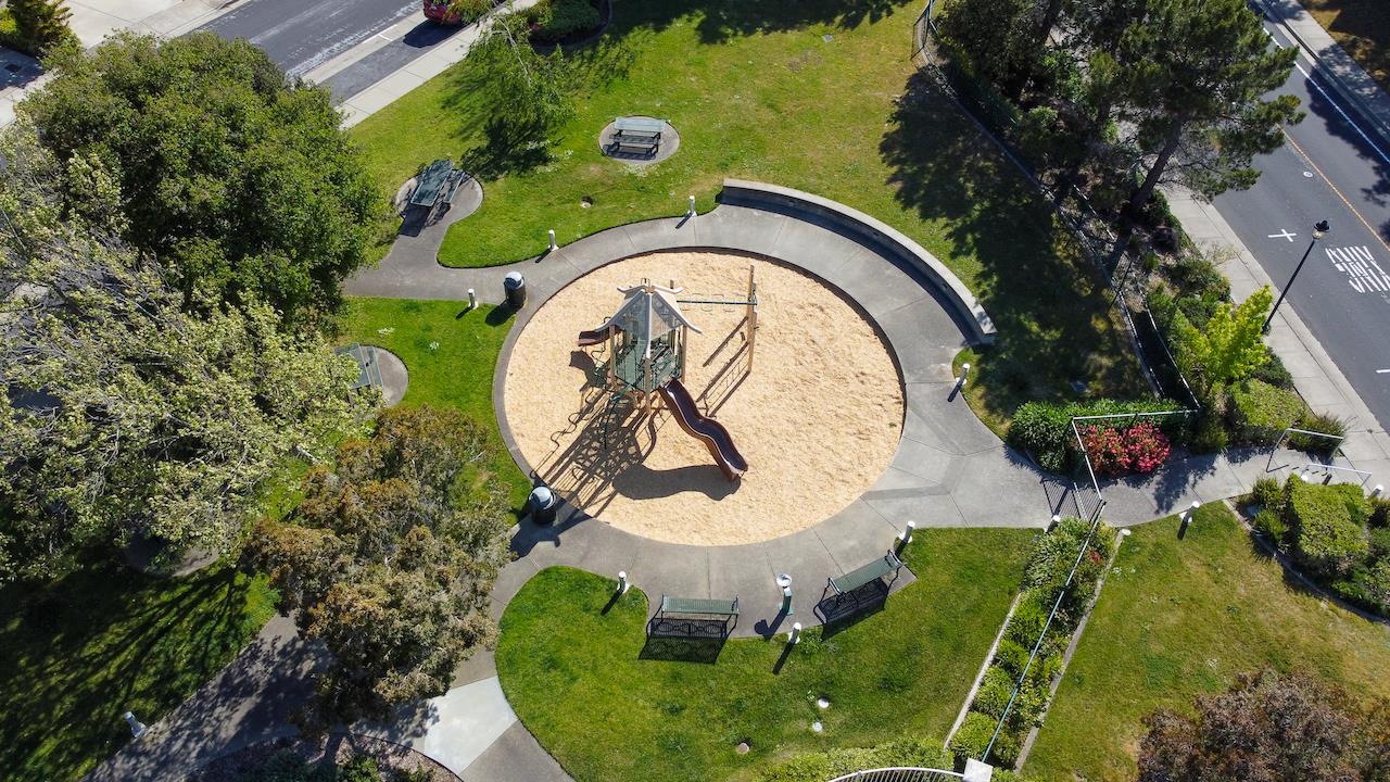 161 Cliff Swallow Court