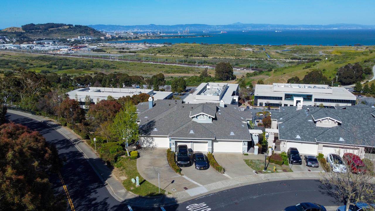 161 Cliff Swallow Court