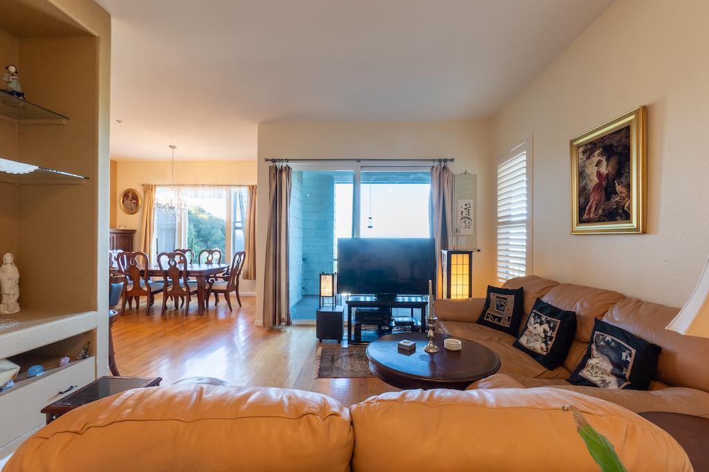 161 Cliff Swallow Court