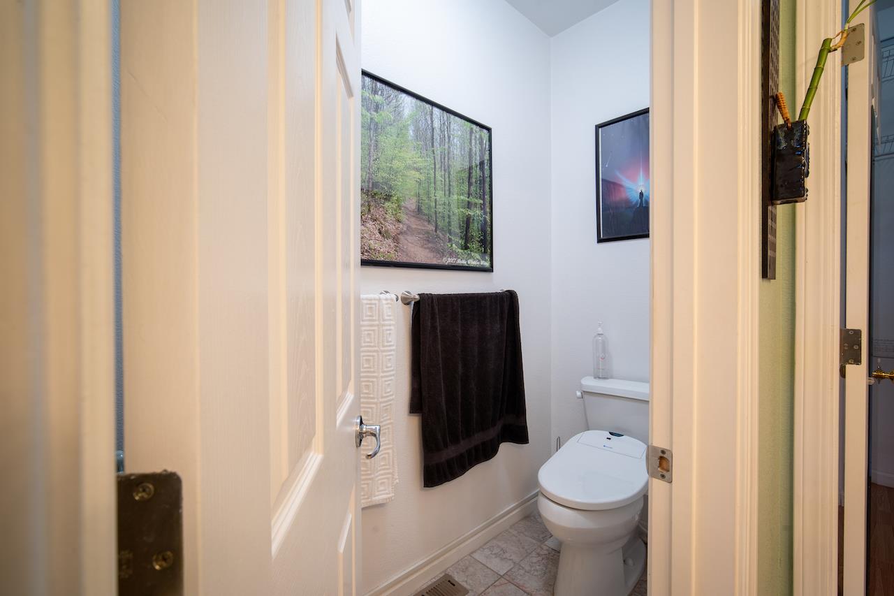 161 Cliff Swallow Court