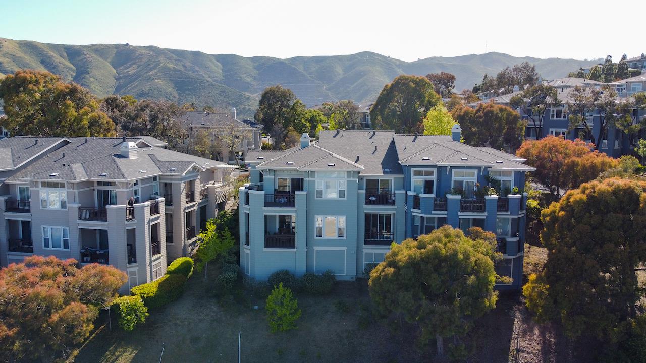 161 Cliff Swallow Court