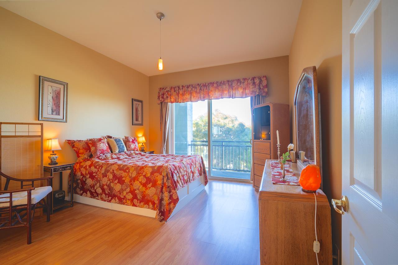 161 Cliff Swallow Court