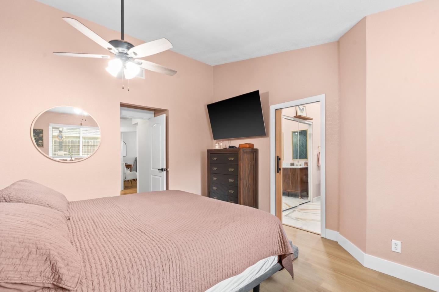 5909 Sawyer Circle