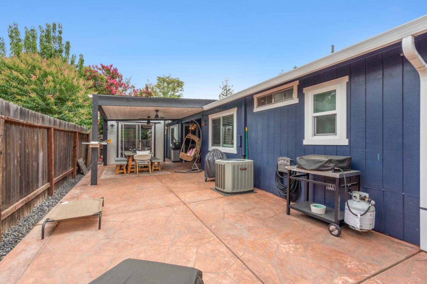 5909 Sawyer Circle