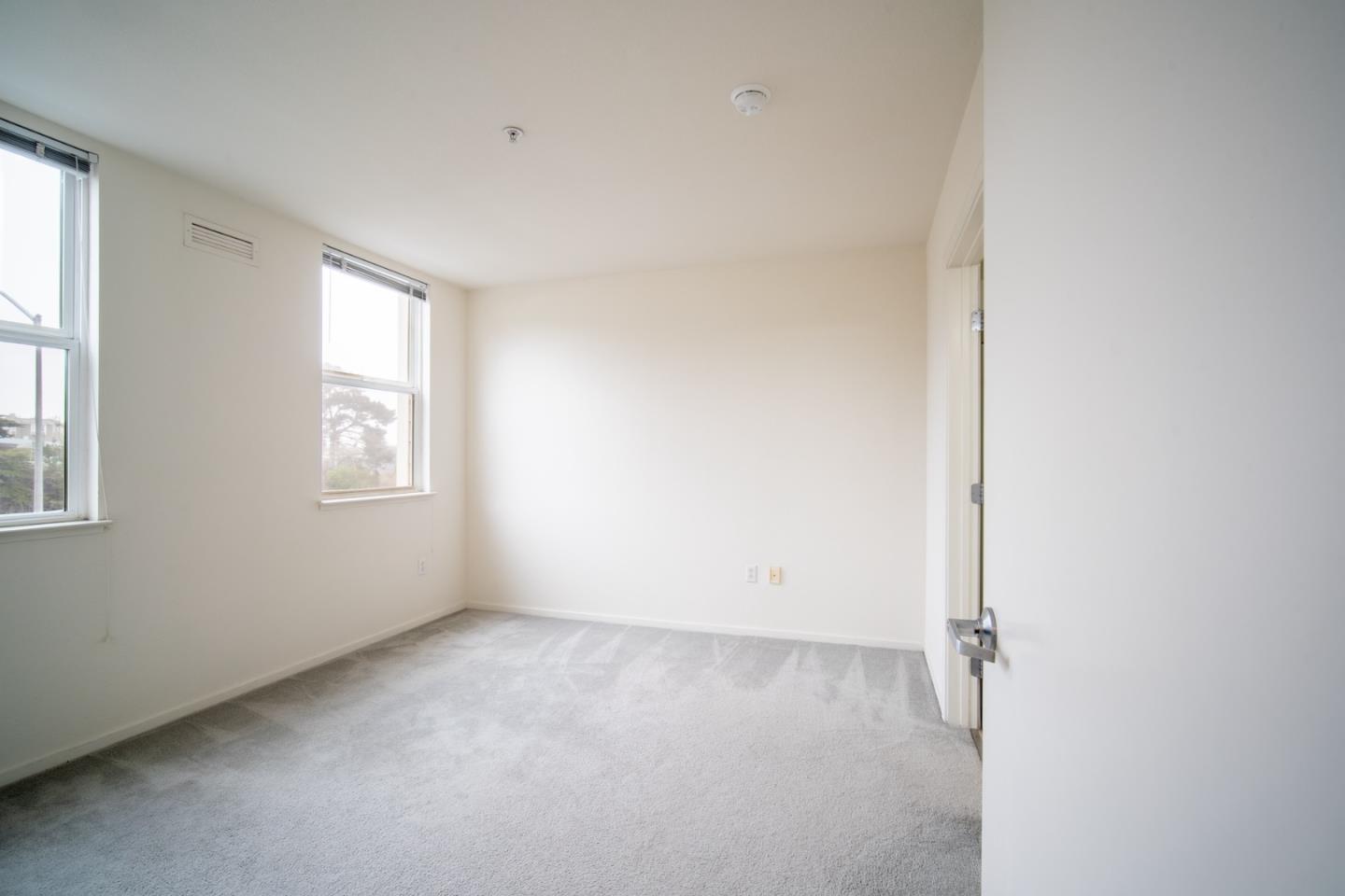 8200 Oceanview Terrace 412