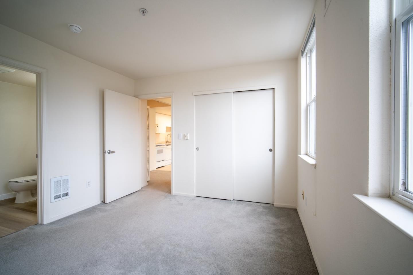 8200 Oceanview Terrace 412