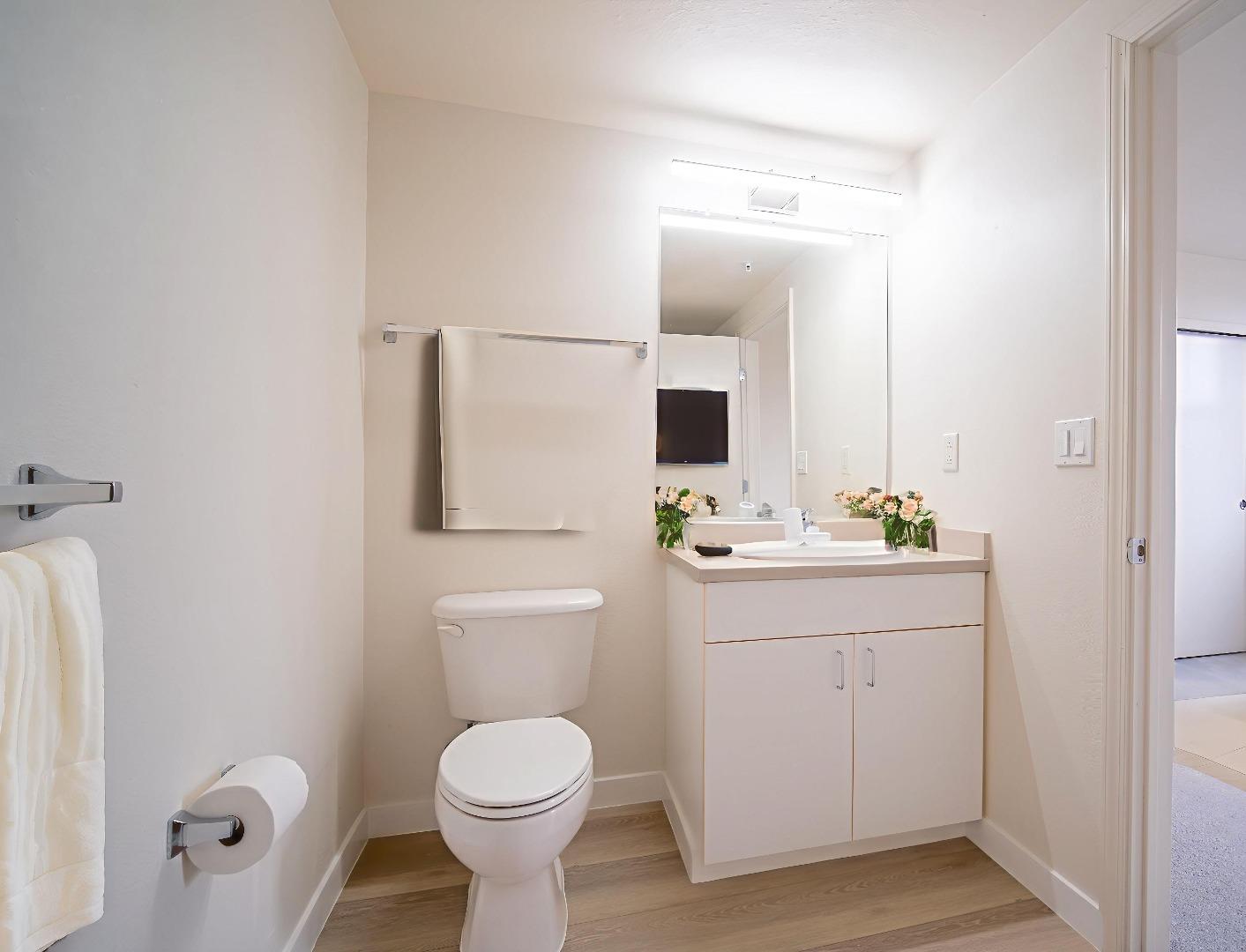 8200 Oceanview Terrace 412