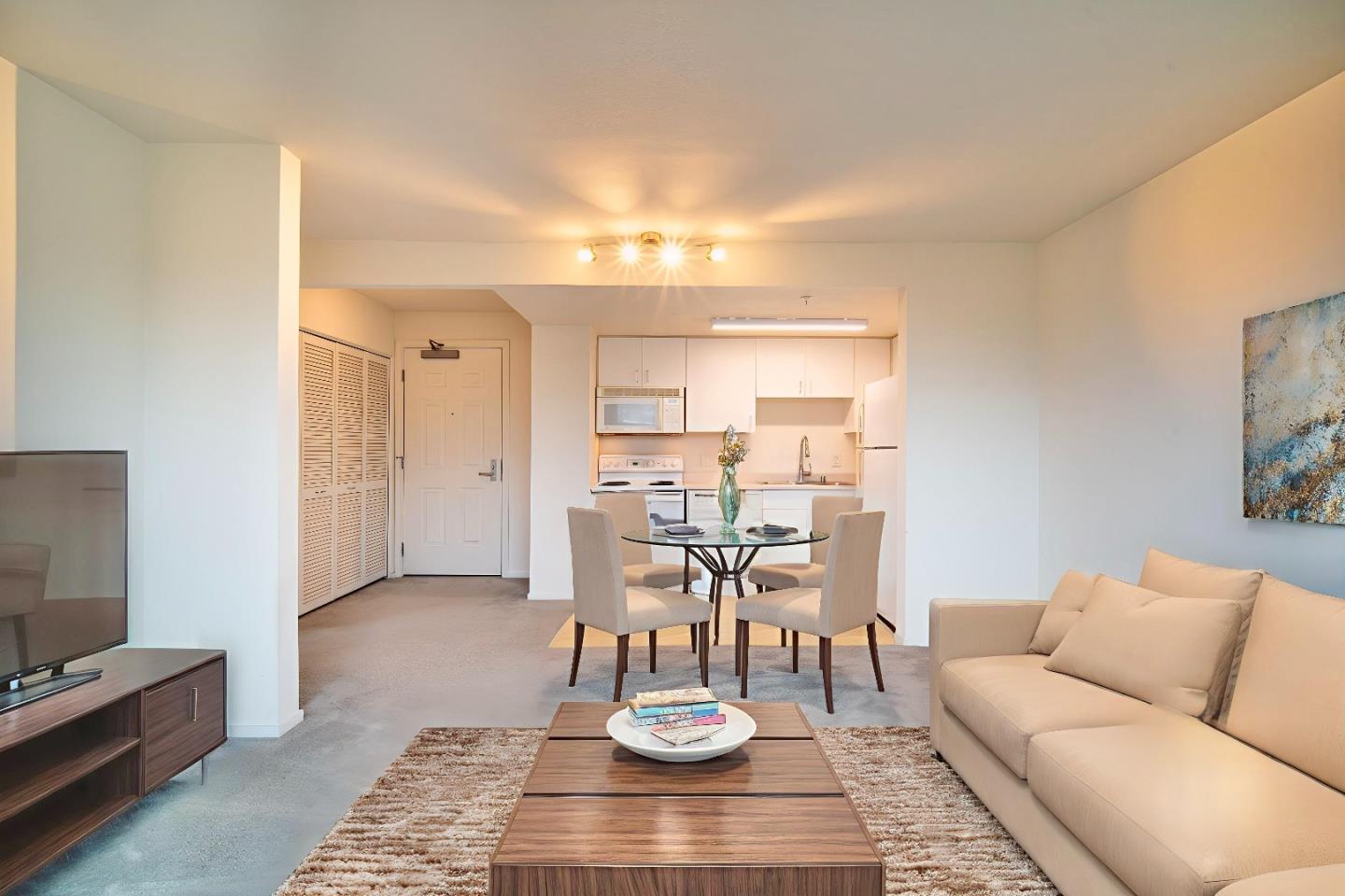 8200 Oceanview Terrace 412