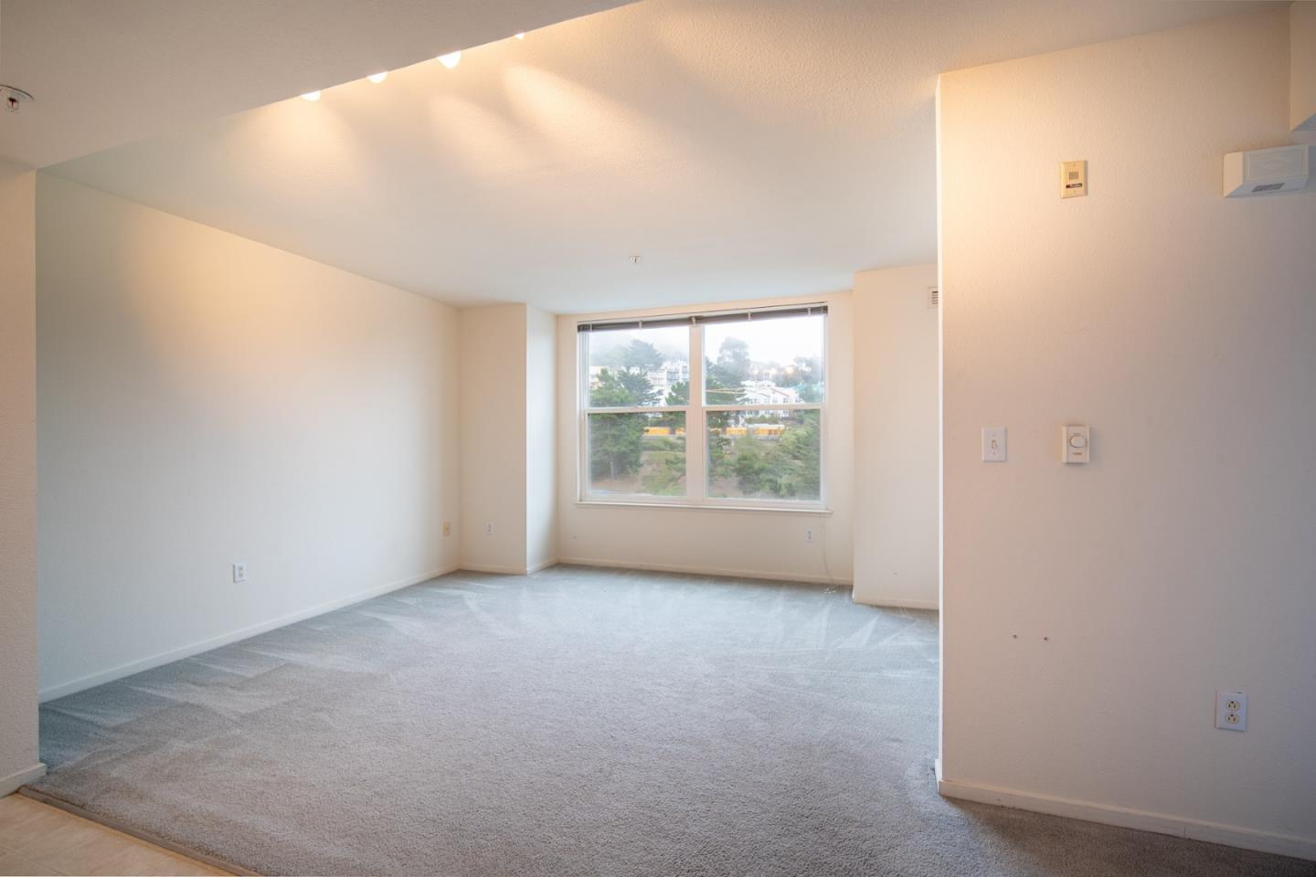 8200 Oceanview Terrace 412