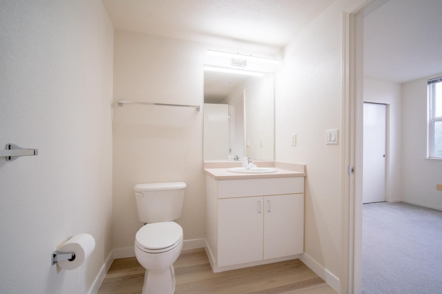 8200 Oceanview Terrace 412