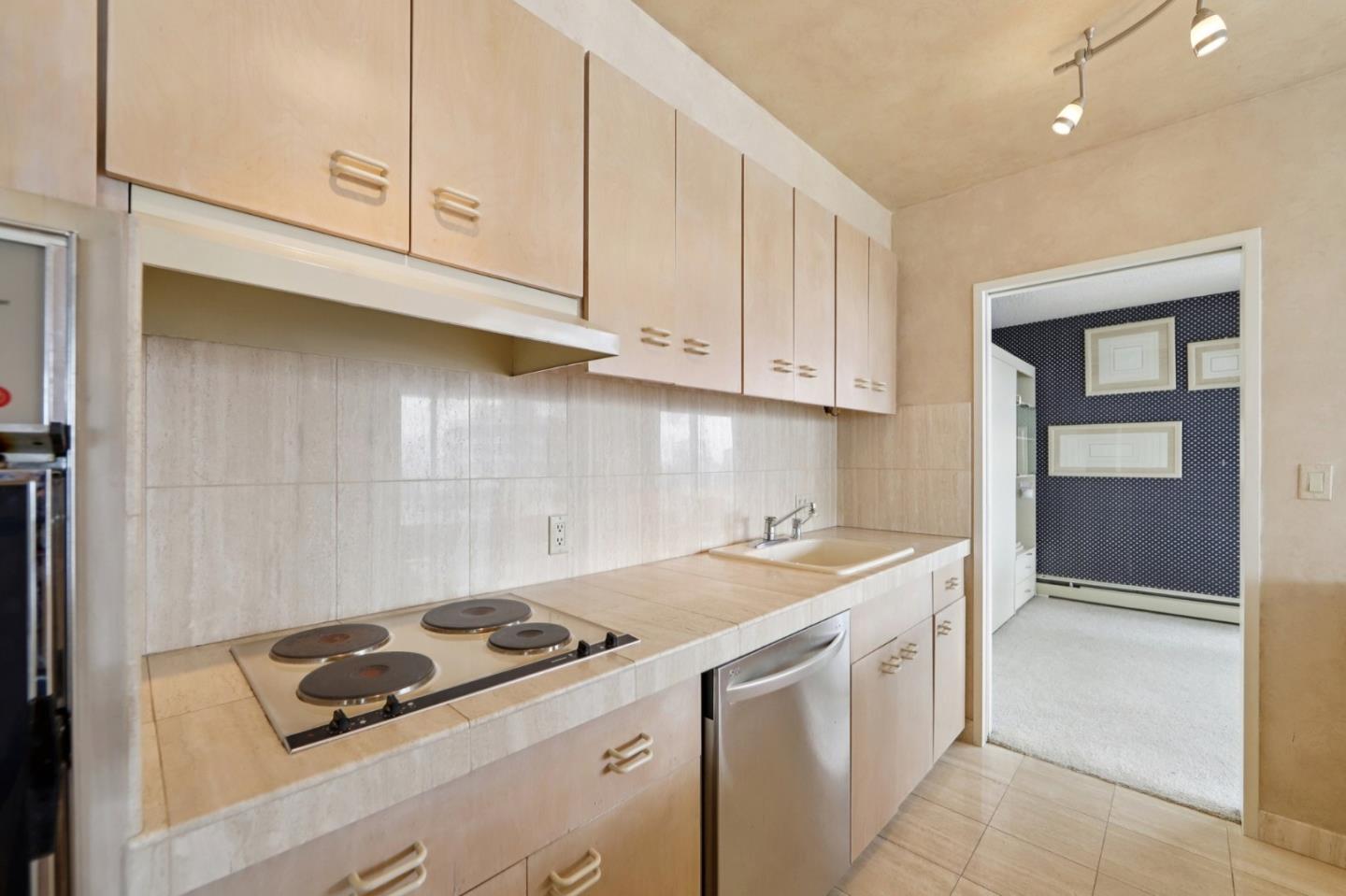 1200 Gough Street 14D