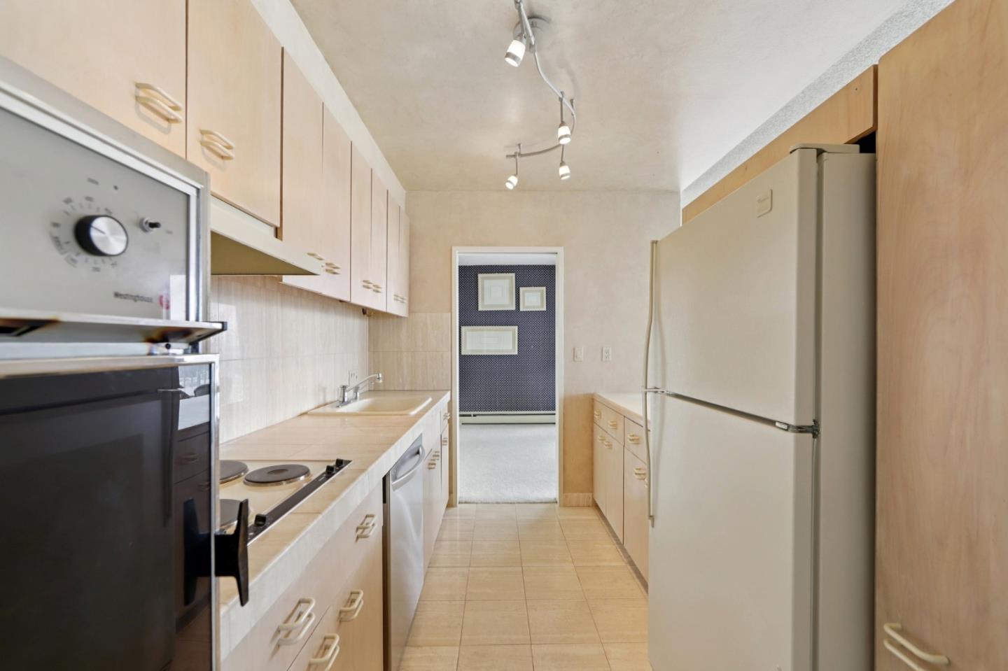 1200 Gough Street 14D