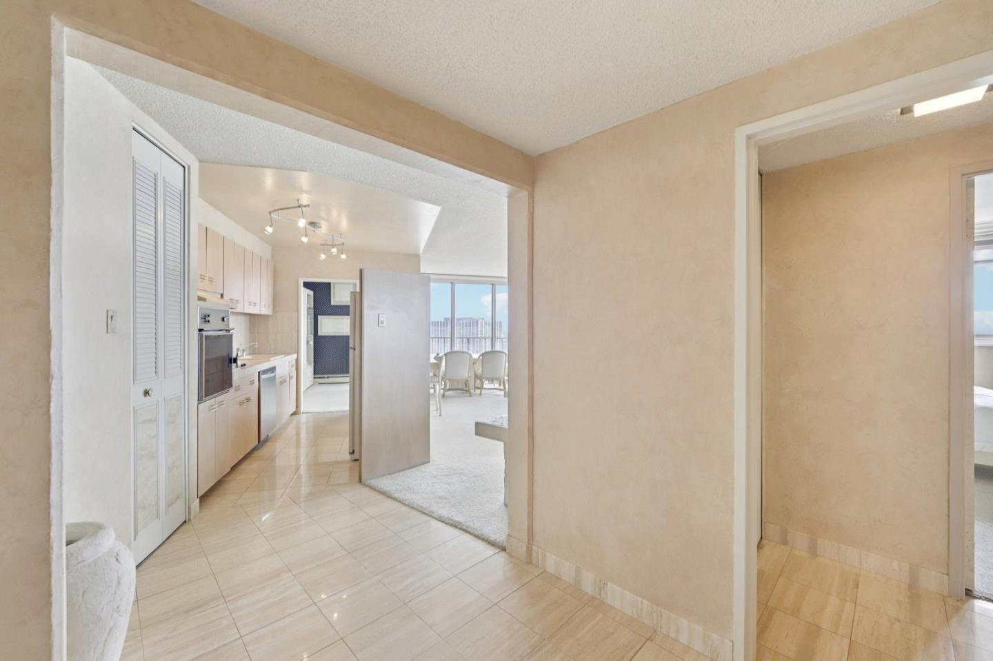 1200 Gough Street 14D