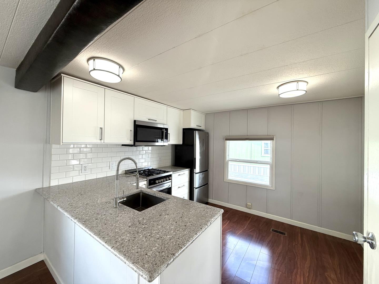 1700 El Camino Real Unit: 18-01