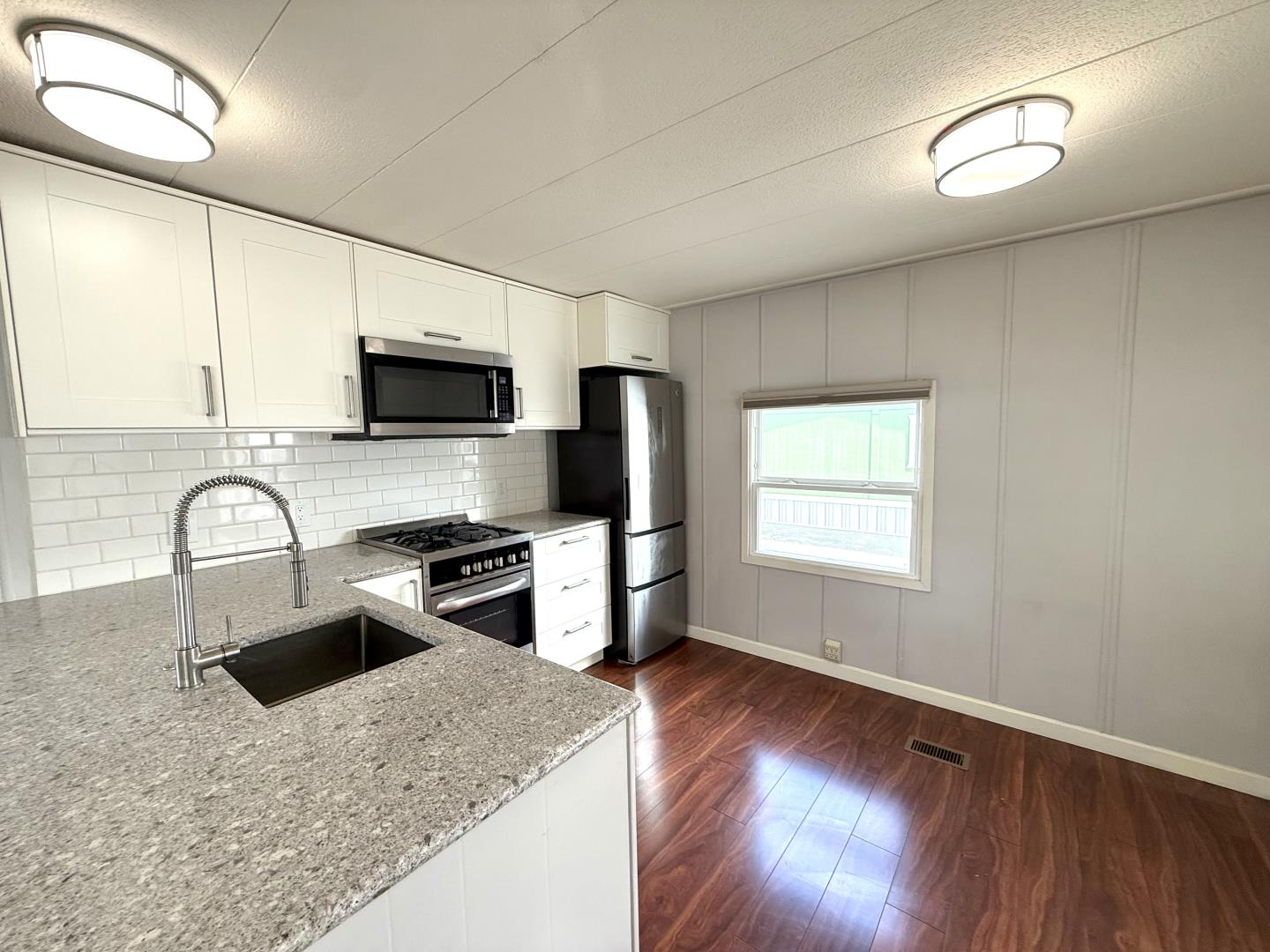 1700 El Camino Real Unit: 18-01