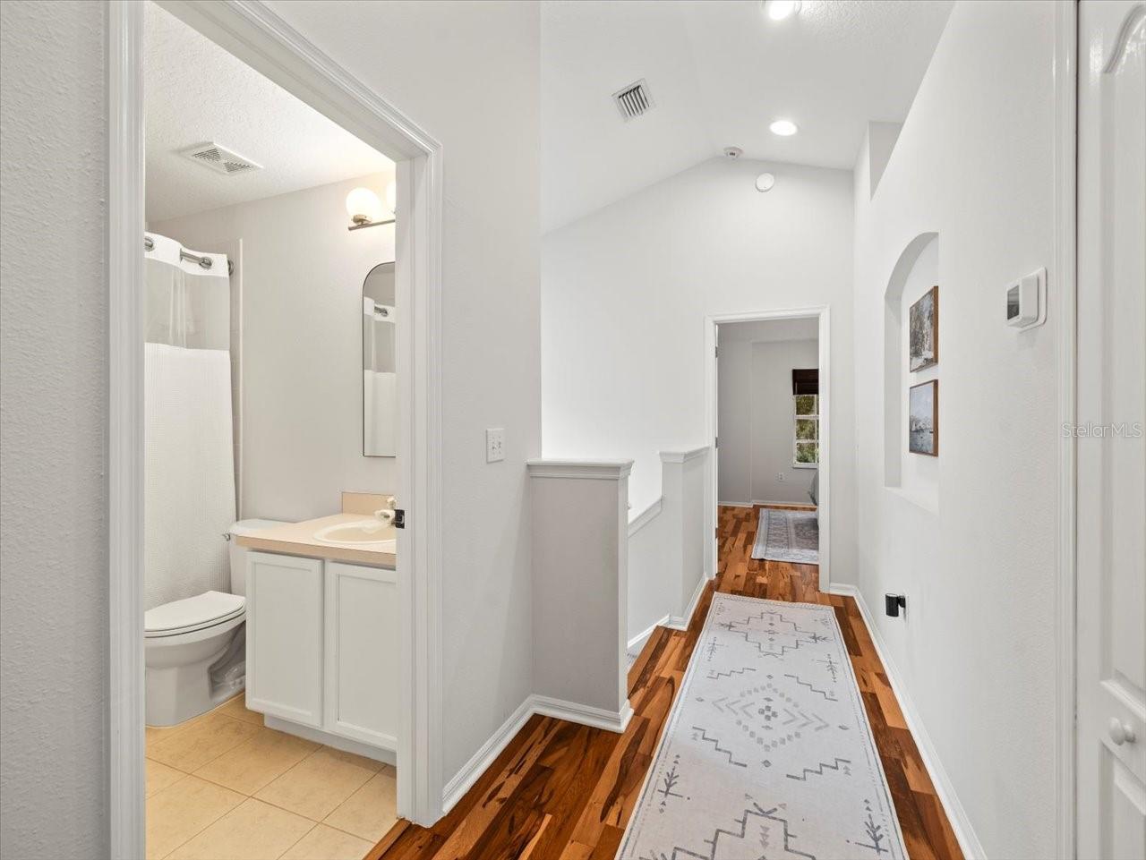 10706 SIERRA VISTA PL
