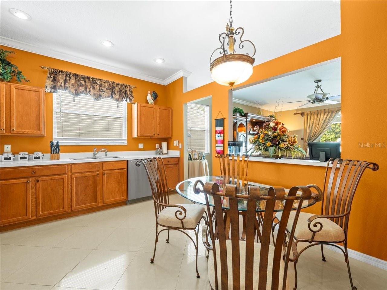 5537 TERRAIN DE GOLF DR