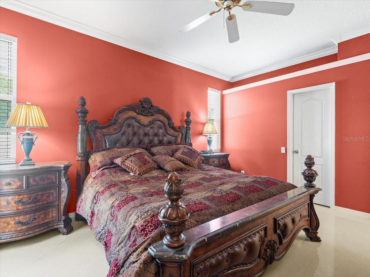5537 TERRAIN DE GOLF DR