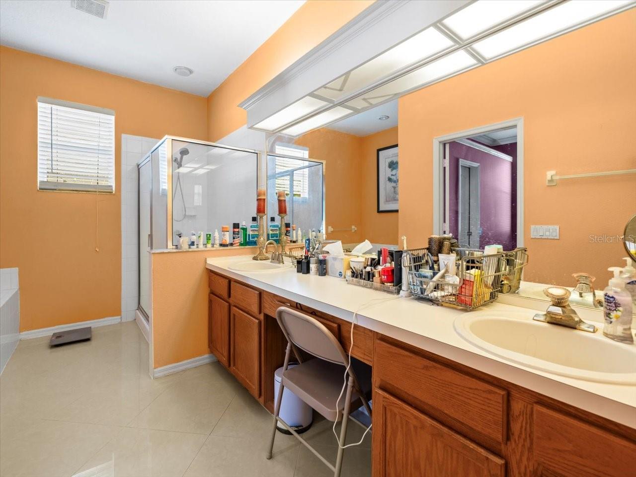 5537 TERRAIN DE GOLF DR