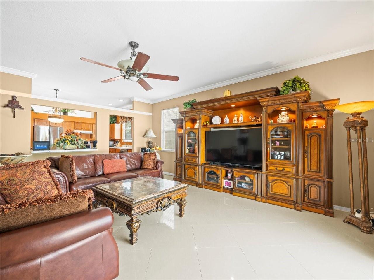 5537 TERRAIN DE GOLF DR