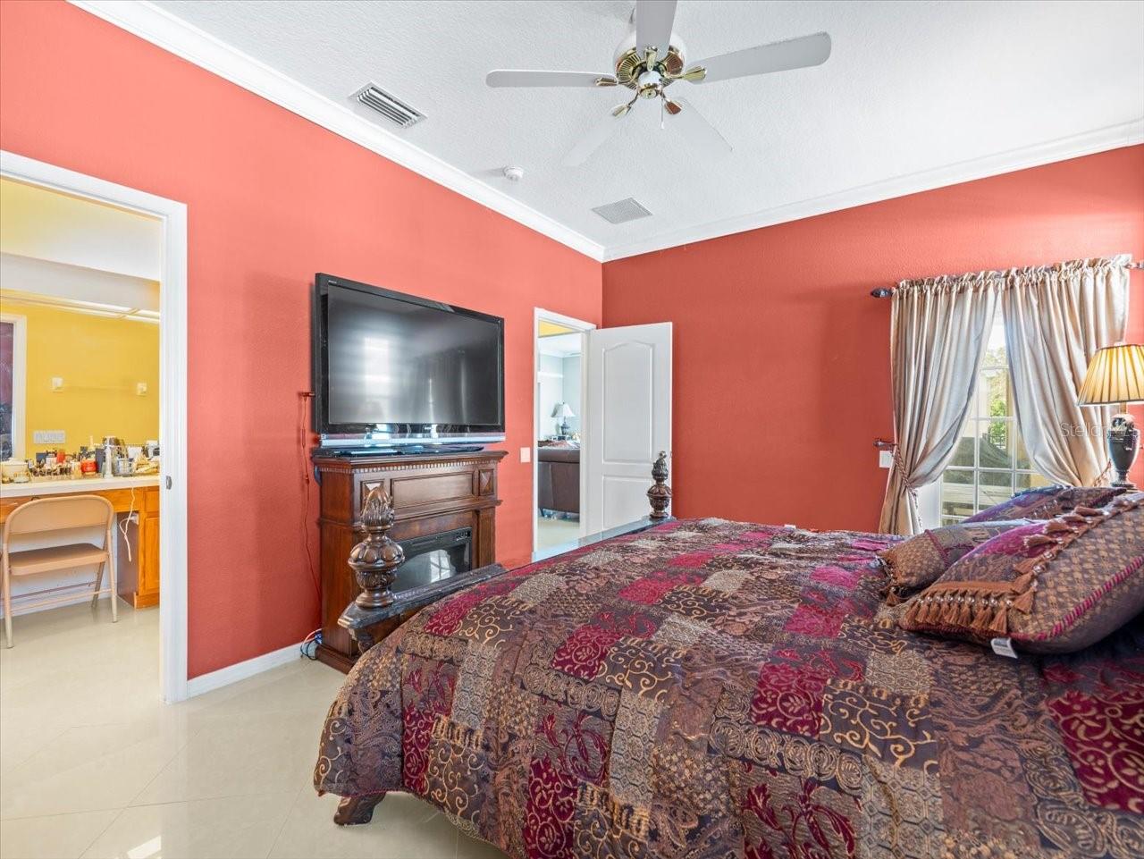 5537 TERRAIN DE GOLF DR