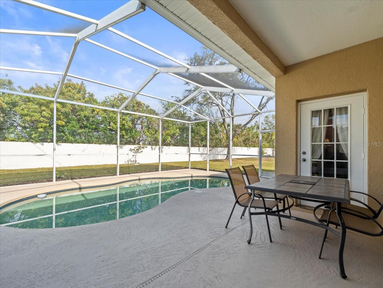 5537 TERRAIN DE GOLF DR