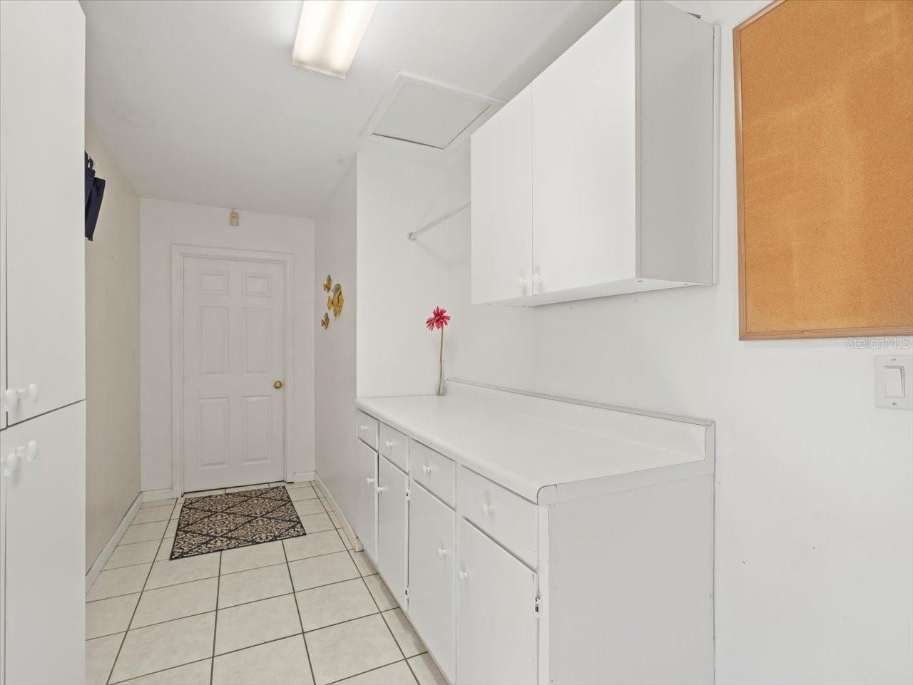 3114 SAMARA DR