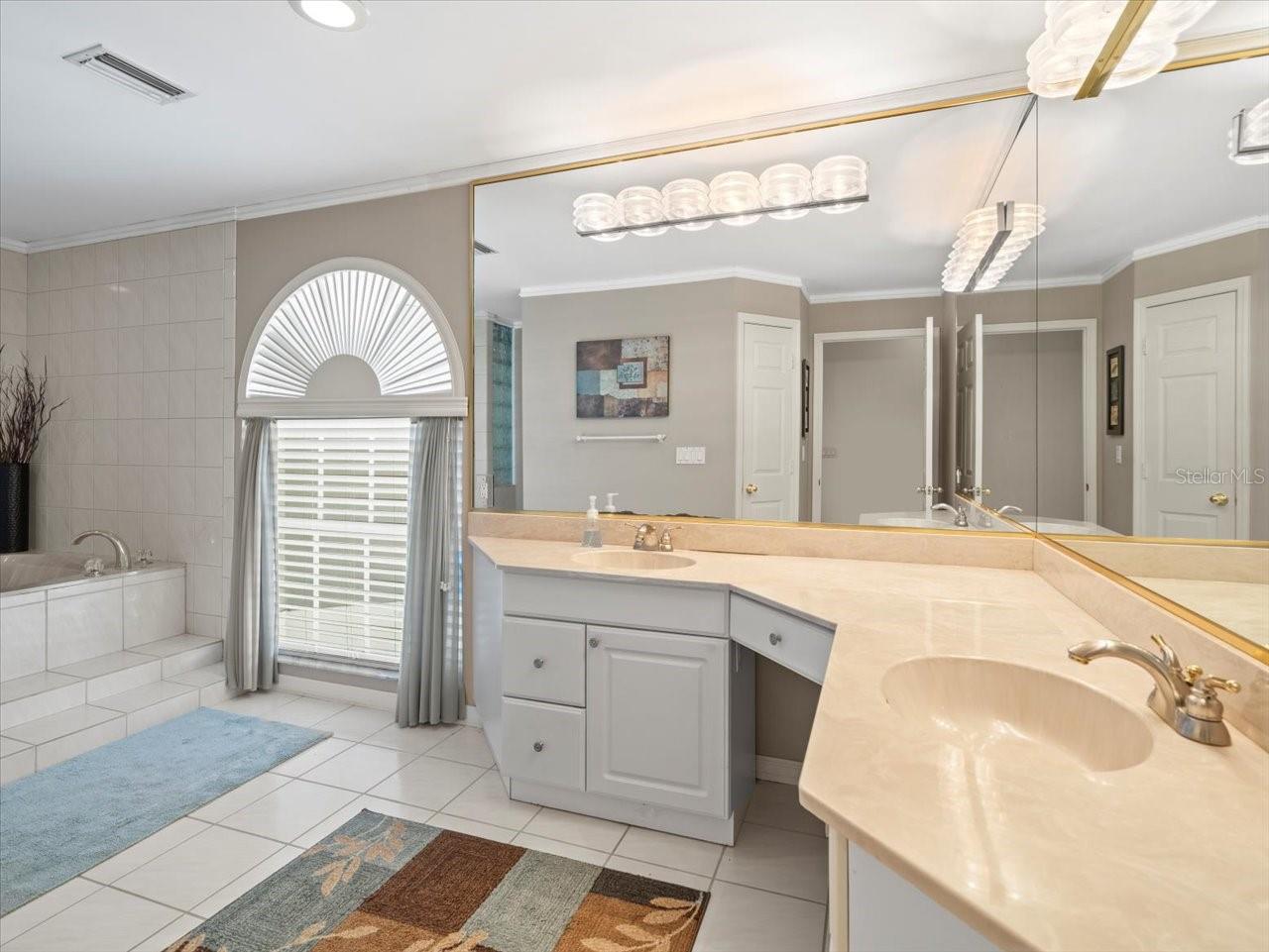 3114 SAMARA DR