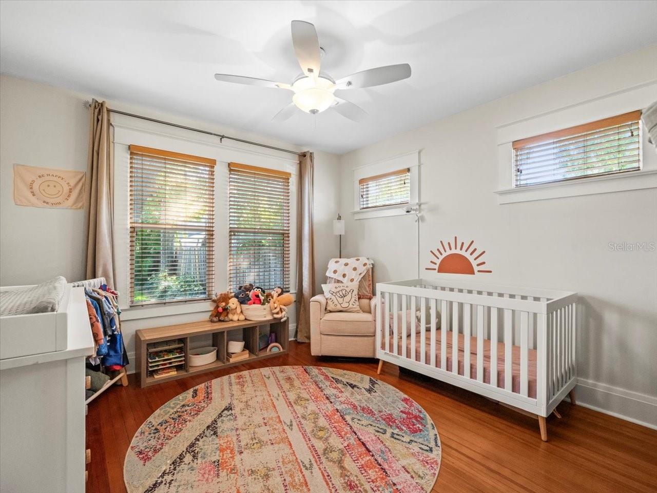 208 S BUNGALOW PARK AVE